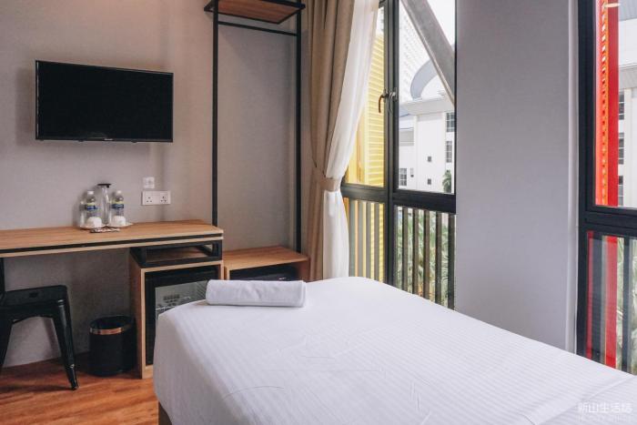 ciq hotel at jalan trus