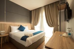 ciq hotel at jalan trus