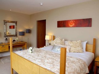 the green isle hotel dublin