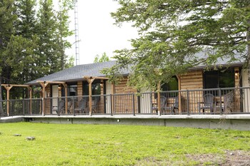 Schott's Lake Rv & Guest Ranch