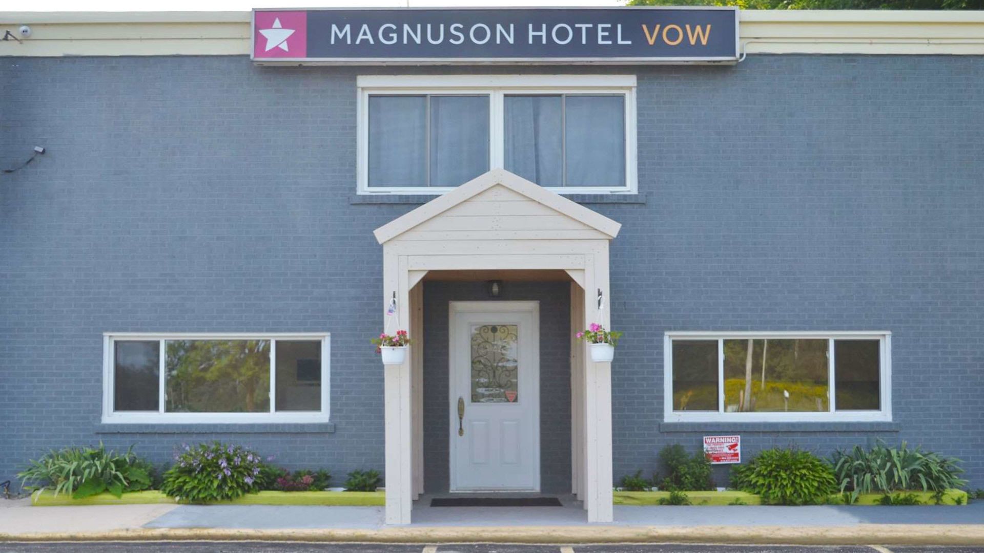 magnuson hotel vow