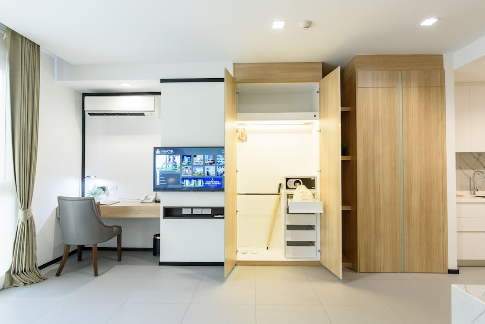 alix bangkok hotel