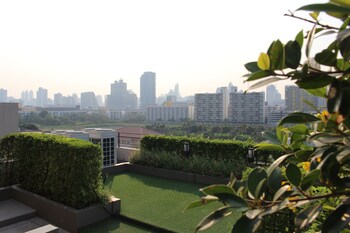 alix bangkok hotel
