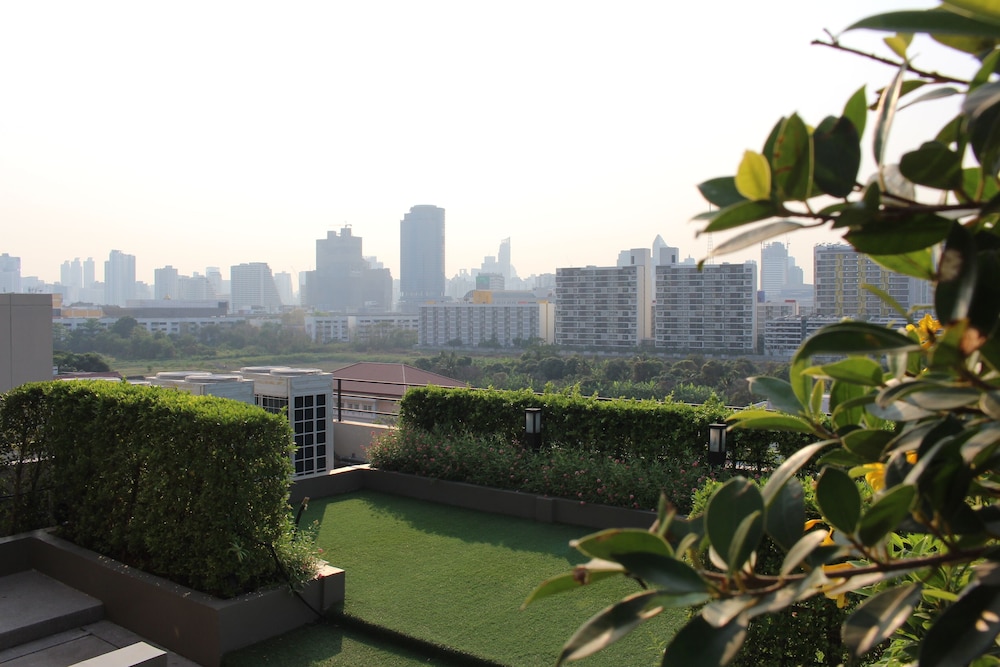 alix bangkok hotel