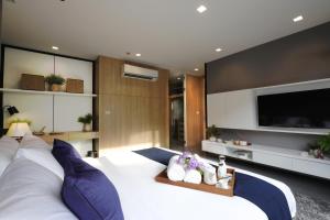 alix bangkok hotel