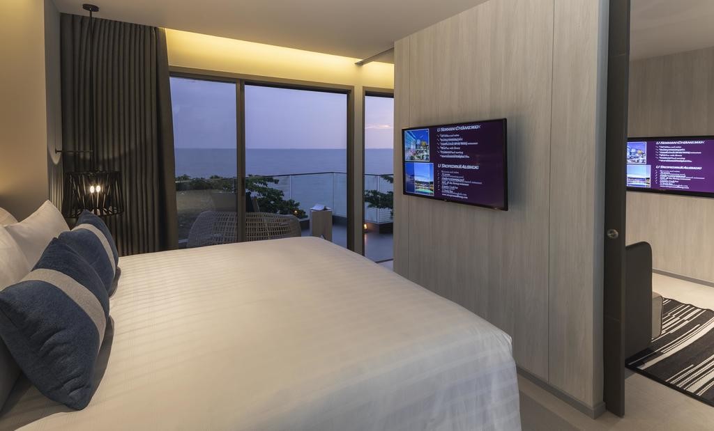 u jomtien pattaya