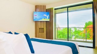 golden tulip pattaya beach resort