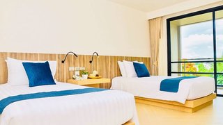 golden tulip pattaya beach resort