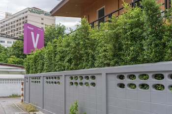 resort v mrt huai khwang