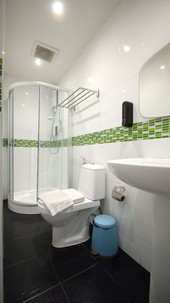 resort v mrt huai khwang