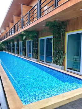 resort v mrt huai khwang