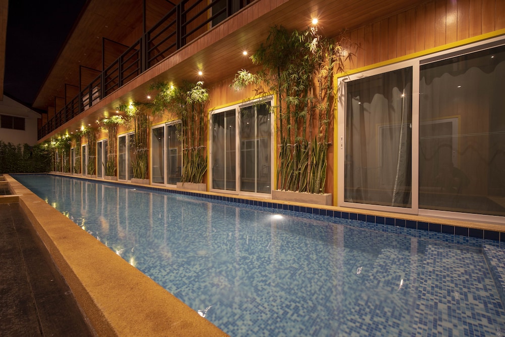 resort v mrt huai khwang