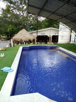 the secret cliff boutique resort