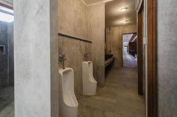 the chic lipe hostel