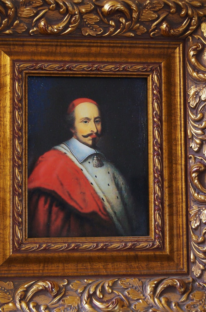 villa mazarin aigues mortes