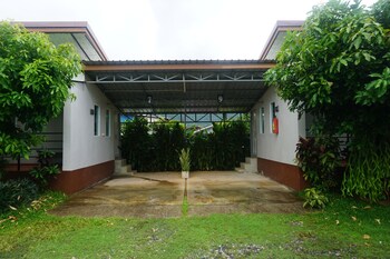 sabaidee resort satun