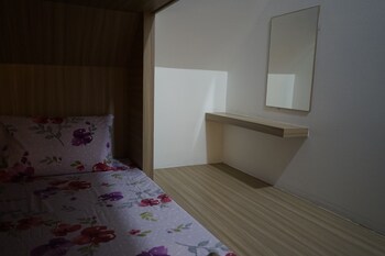 the victory view hostel adults only