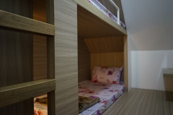 the victory view hostel adults only