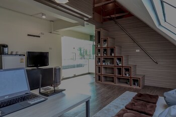 the victory view hostel adults only