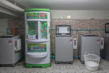 the victory view hostel adults only