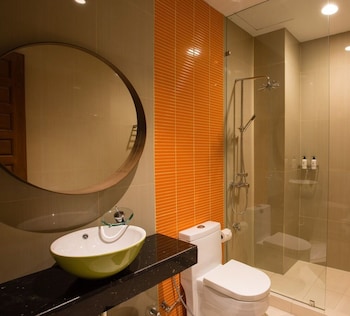 s bangkok hotel navamin