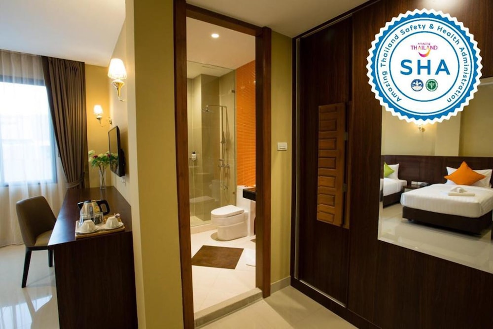 s bangkok hotel navamin
