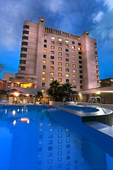hotel grand chancellor adelaide