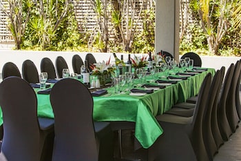 hotel grand chancellor adelaide