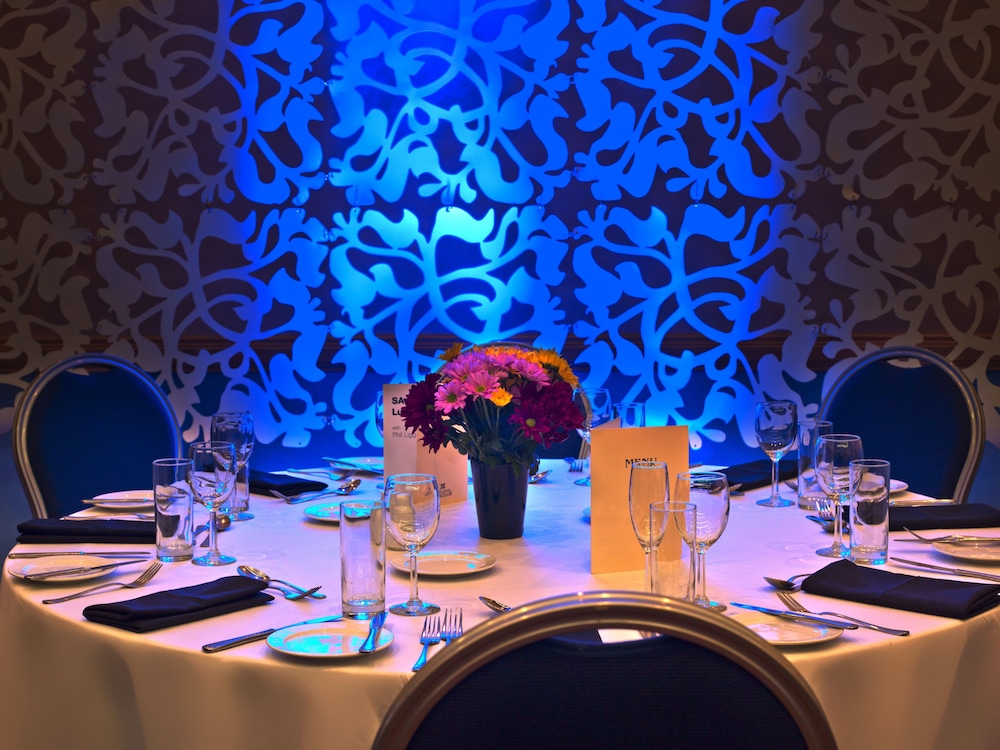hotel grand chancellor adelaide