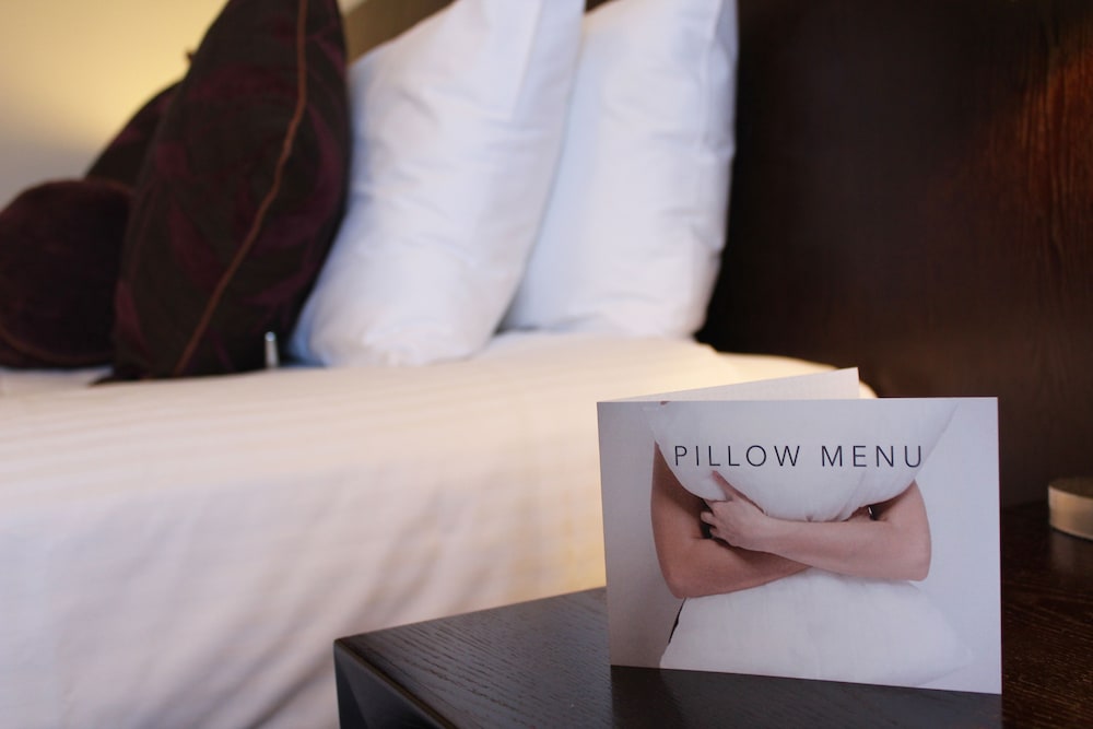 hotel grand chancellor adelaide