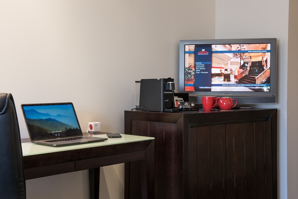 hotel grand chancellor adelaide