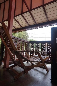 baan khun ya ayutthaya