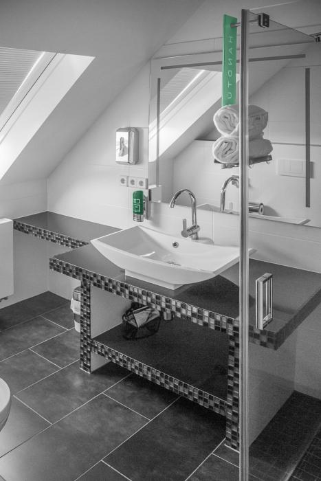 hotel and pension villa laluna