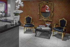 hotel and pension villa laluna