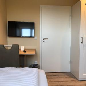 hotel select suites and aparts