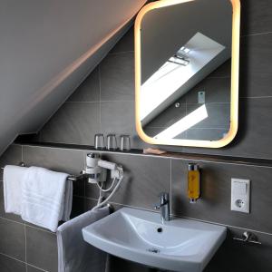 hotel select suites and aparts