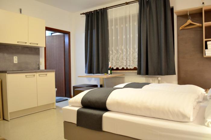 hana aparthotel