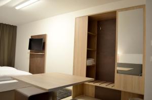 hana aparthotel
