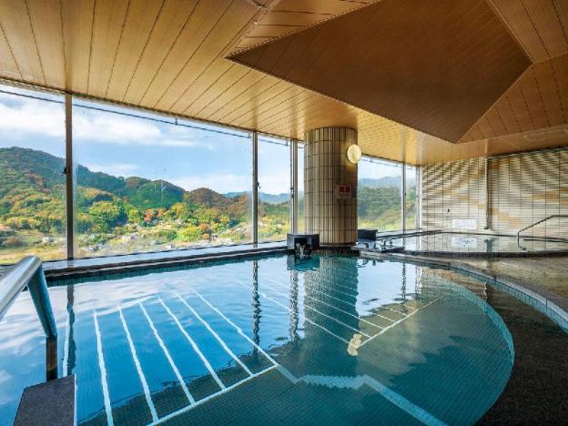kamenoi hotel nagatoro yorii