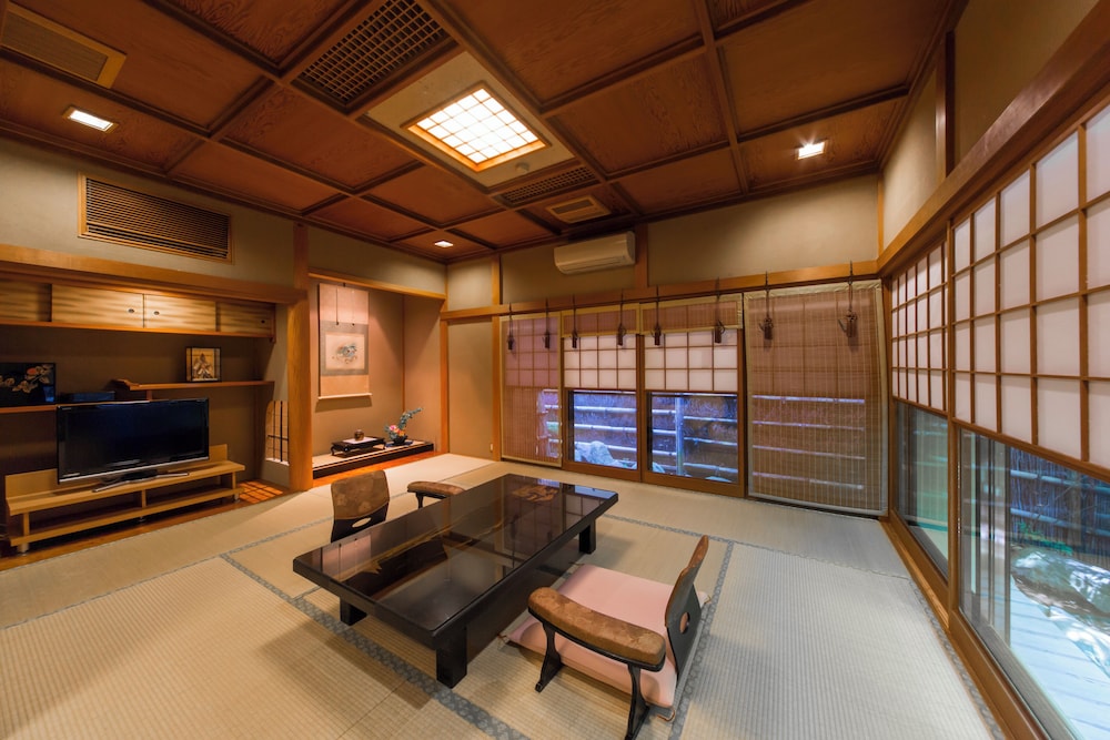toshinan komeya
