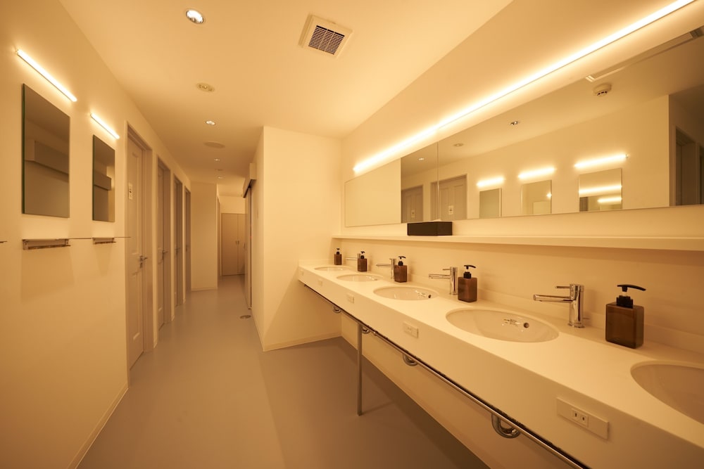 book and bed tokyo shinjuku hostel