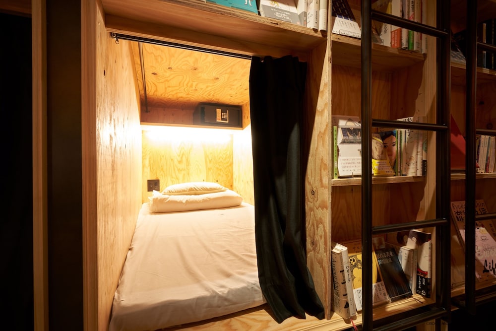 book and bed tokyo shinjuku hostel