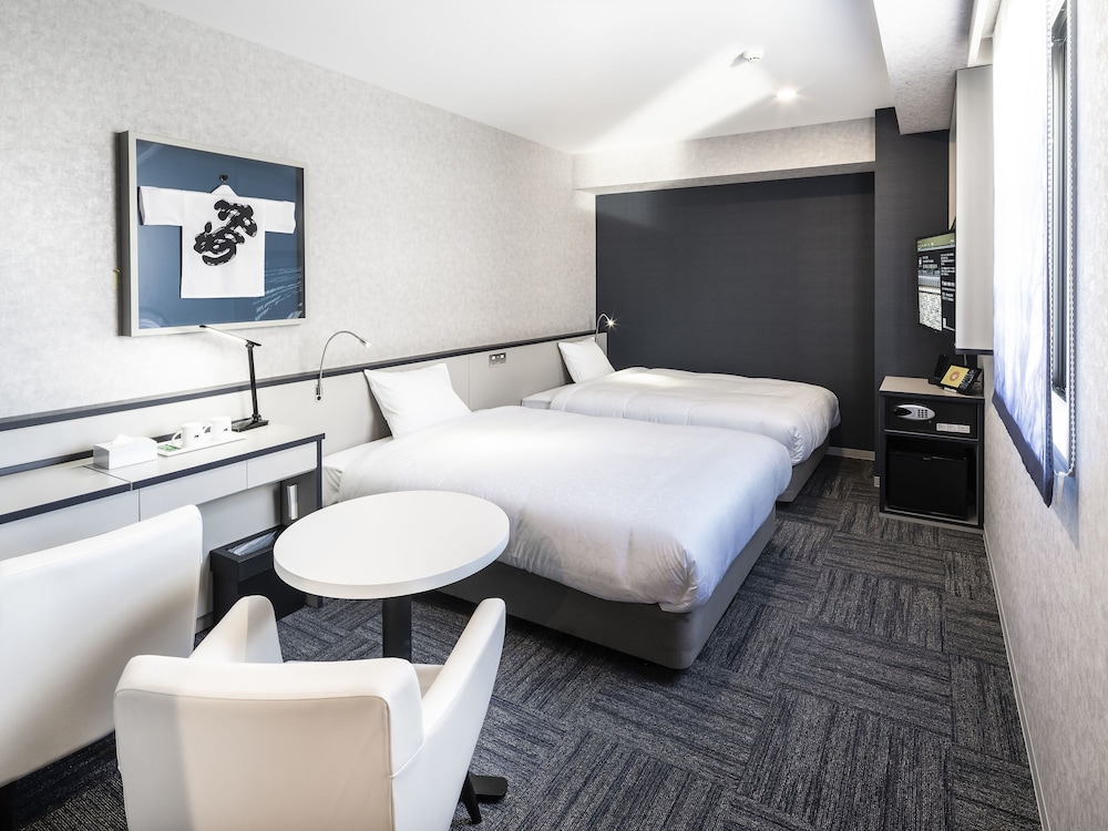 henn na hotel fukuoka hakata