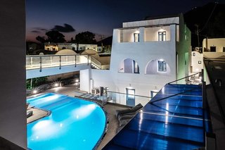 Tristhenia Hotel,Santorini>>Perissa,3.5 star