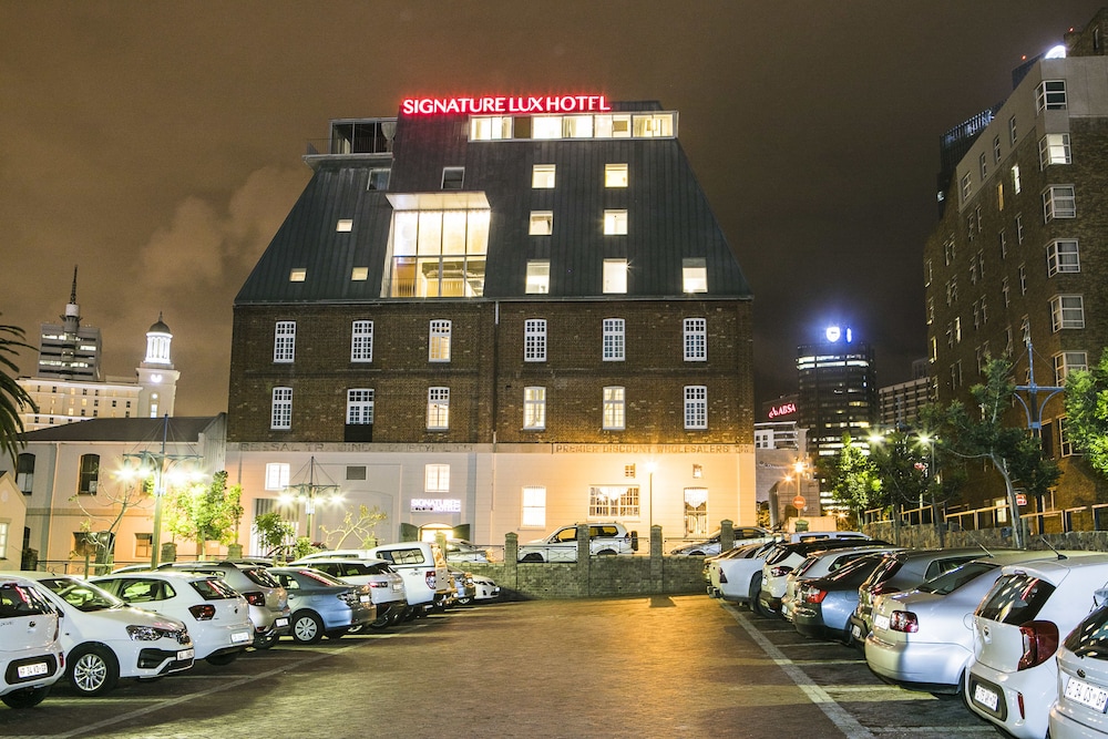 signature lux hotel by onomo waterfront