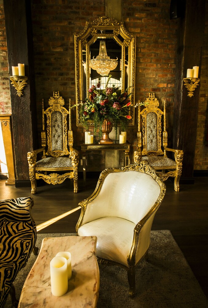 signature lux hotel by onomo waterfront