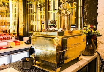 signature lux hotel by onomo waterfront