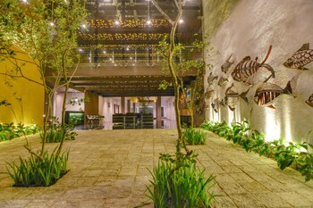 golden pearl tangalle beach