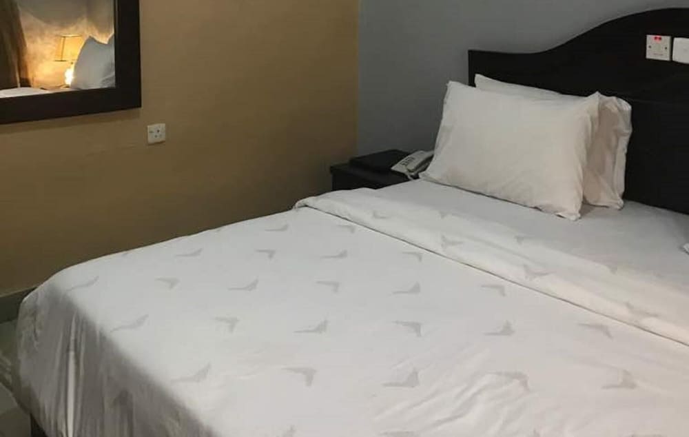 jim eddy suites