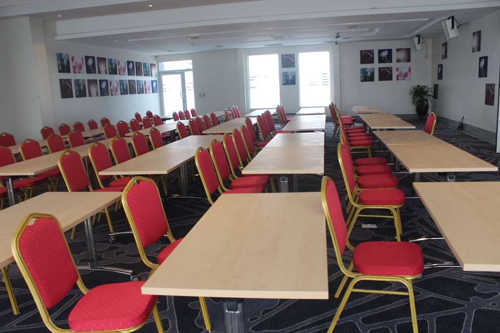golden tulip ibadan